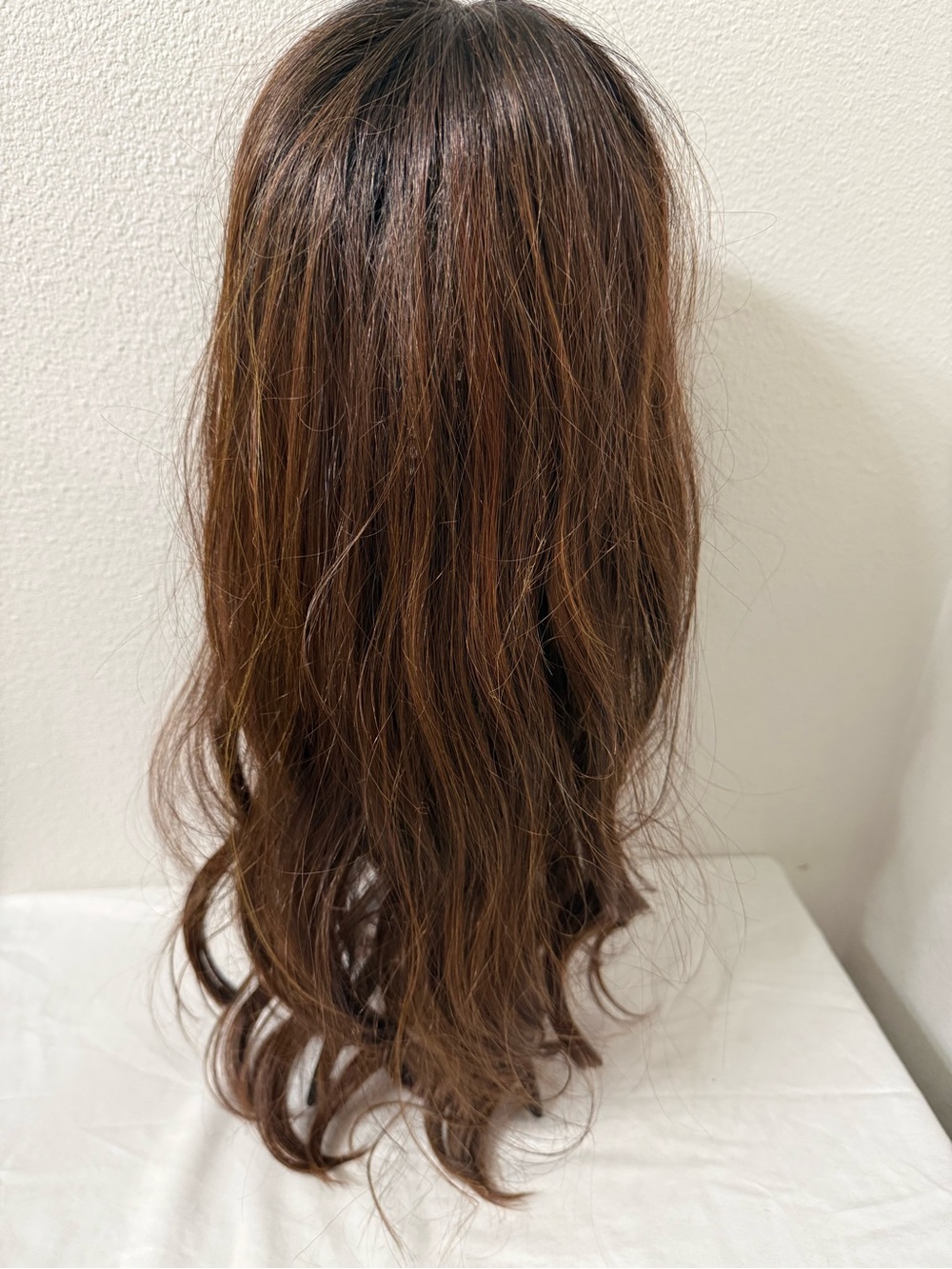 Belle Tress Maxwella 22 Full Mono Wig in Cola with Cherry color, NWT
